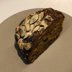 エスキス - 自家製カンパーニュ　バターナッツ南瓜　イチジク　ライ麦