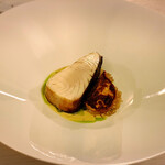 オーガニックグリル鵠沼海岸 - 地魚　黄かぶ　白菜　キヌア　オイスター白ワインソース　青ねぎオイル