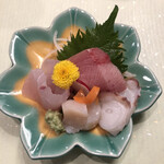 和よし - 店主おまかせのお造り盛り合わせ