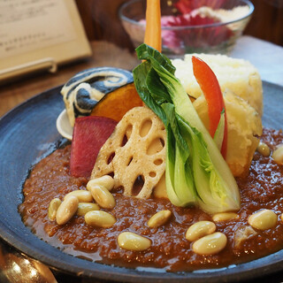 穀雨茶房もも_1