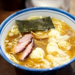 麺屋はやしまる - 料理写真:醤油+海老わんたん