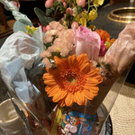 出芽金 - お花はお店の方にお願いをして用意してもらいました
