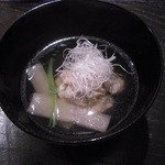 虎白 - 椀物　穴子のシンジョ　白髪葱　芋茎