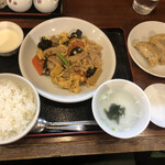 八-HACHI-東京 - 日替りランチに餃子3個付きで650円