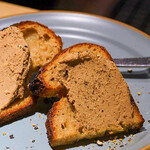 自制雞肝醬和江古田輕食店的法式面包