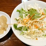 龍虎 - 野菜サラダ＆ザーサイ