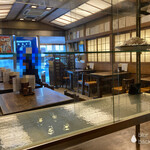 力餅 - 店内の雰囲気