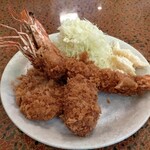 林や - ミックスフライ:エビ、ヒレ、カニクリームコロッケ