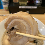 煮干らーめん 川むら - 柔らかなトロけるバラチャー