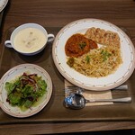 アリーズ フレンド カフェ&レストラン - 