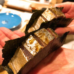 うを徳 - 函館炙り〆鯖の棒寿司海苔巻き