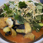 らーめん柊 - トマトラーメン　ナス増しほうれん草増し