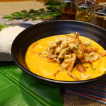 タイ料理ジャンピー - プーパッポンカレー