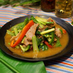 ムー パッ ガピ