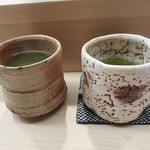 日本橋蛎殻町 すぎた - ２杯目のお茶とともに。