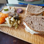 たそかれ珈琲 - ハムチーズサンド