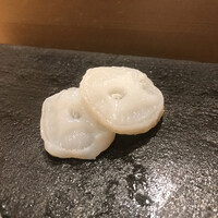 まんてん鮨 日比谷オクロジ店 - 北海道産 水蛸 レモン塩