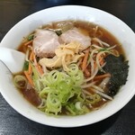 中国料理 珠華飯店 - しょうゆラーメン(720円)