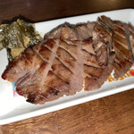 牛たん炭焼　利久 - お土産冷凍牛たん南蛮味噌フライパンで焼いて、トースターでさらに焼く