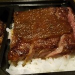 ミート矢澤 - 内もも肉のステーキ