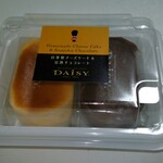 DAiSY - チーズ＆チョコケーキ 320円(税別)