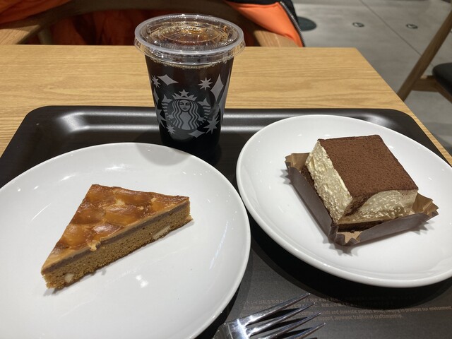 スターバックスコーヒー Tsutaya Bookstore エミフルmasaki店 Starbucks Coffee 古泉 カフェ 食べログ スターバックスコーヒー Tsutaya Bookstore エミフルmasaki店 Starbucks Coffee 古泉 カフェ 食べログ