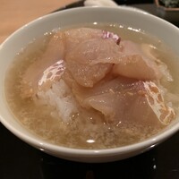 まき村 - 名物の鯛茶漬け