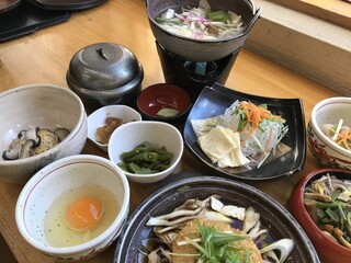 h Maruhide Shokudou - 栃木県産大豆で造った『日光ゆば』のゆば御膳