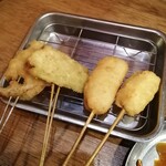 Kushikatsu Dengana - 蓮根、アスパラ、メンチカツ、鶏つくね