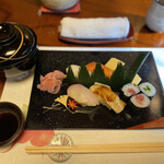 八清 - 【 寿司各種 】
                                一体感のある寿司でした。
                                本当にオススメ。