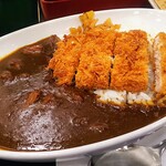 なか卯 - プレミアムカツカレー並890円 サラダ ゴマドレッシング100円 