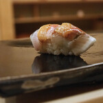 日本橋蛎殻町 すぎた - 鰯の握り