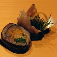 鮨 はしもと - 〆鯖の海苔巻き