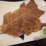 金町製麺 - 宮崎牛の三角バラ肉焼き