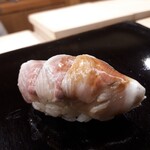 日本橋蛎殻町 すぎた - ⚫鰯　厚さ、温度にこだわり