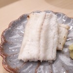 日本橋蛎殻町 すぎた - ⚫穴子の白焼き　澄んだ味わい