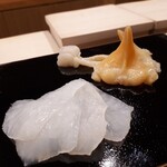 日本橋蛎殻町 すぎた - ⚫青柳とカワハギ　これにはびびりました（笑）