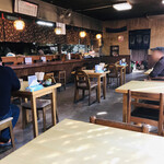 お多福うどん - 店内をパシャ
平日の１１時過ぎ