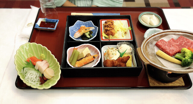 やまぼうし - 摂待（日本料理）の写真