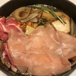 Shabu Shabu Sukiyaki Dontei - 料理