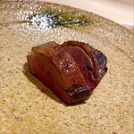 新ばし 星野 - 新潟の網捕り真鴨。まるでお椀をいただいたようなジューシーさ。