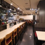黄金餃子と唐揚げの店 阿波座寅や - 
