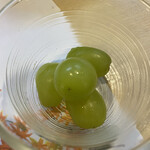 味乃しゅうか - シャインマスカット