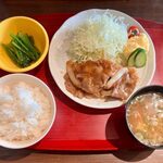 Meshi To Sakaya - 生姜焼き定食 ¥800