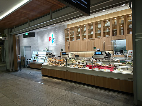 Rf1 Newoman新宿店 新宿 デリカテッセン 食べログ