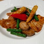 蜀江 - 豚肉と野菜の老干媽ソース炒め