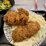 世界一のカキフライと肴 わぶ - 牡蠣フライ&タルタルソース