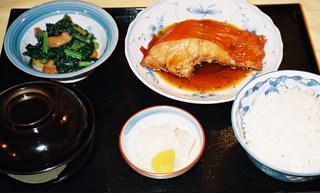 Shokujidoko Kajime - きんめ鯛の煮付け定食