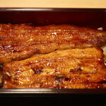 うな一 - うな重 竹（中鰻1匹）アップ