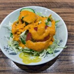 Nyu-Ta-Ji Maharu Eberesuto - セットのサラダ